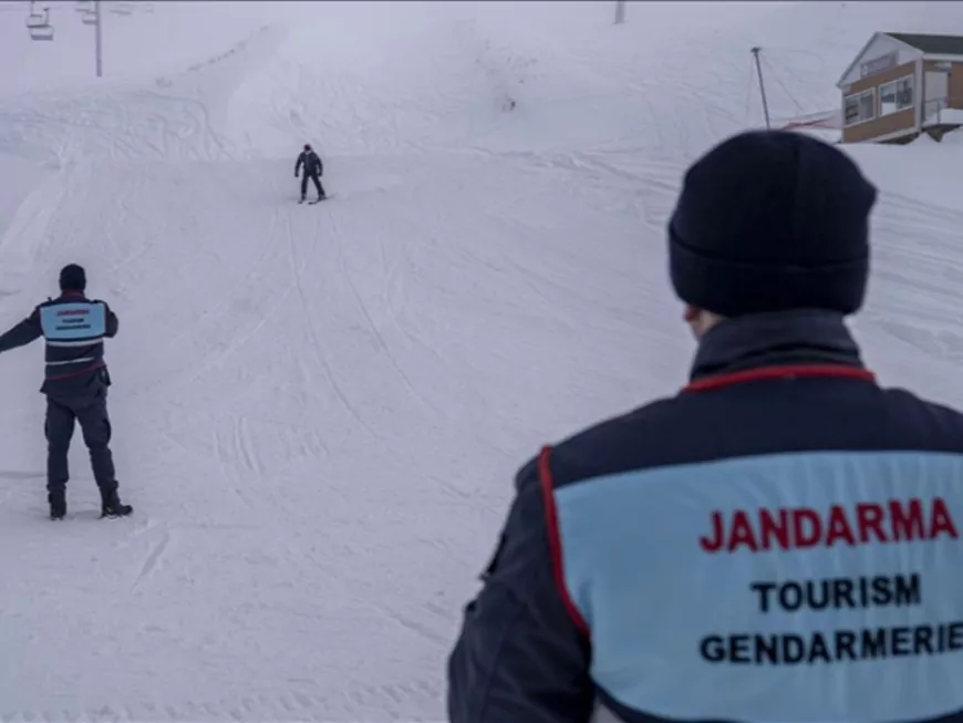 Palandöken’de Kayak Güvenliği İçin JAK ve Turizm Jandarması Sahada