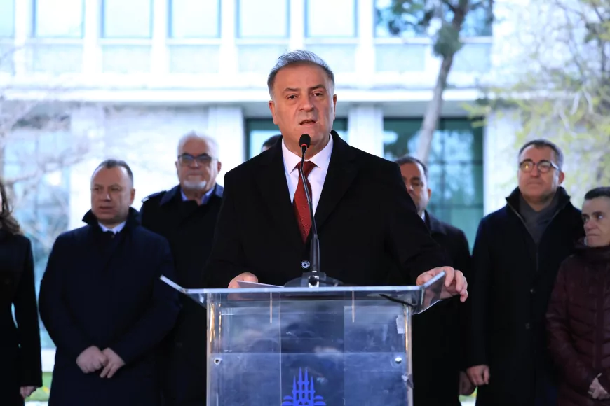 Nuri Aslan Saraçhane’de Personelle Bayramlaştı