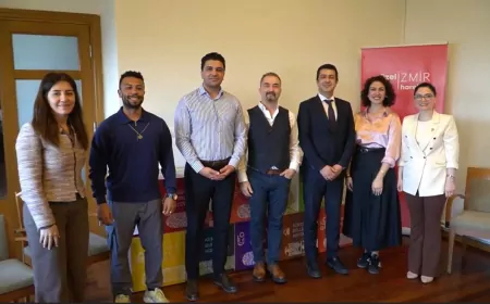 İzmir’de Kentin Ritmi Konuşuldu: Kamusal Alanlar Sağlığın Merkezinde