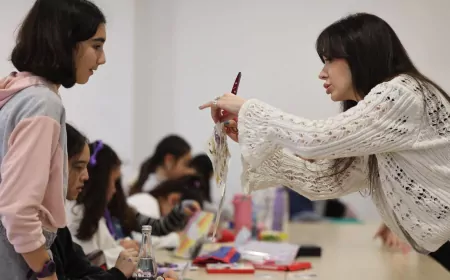 İzmir’de Çocuklar Kendi Kitaplarını Yazdı