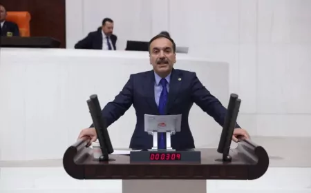 İzmir Milletvekili Mustafa Bilici: “Okullarda şiddet ve uyuşturucu tehdidi büyüyor”