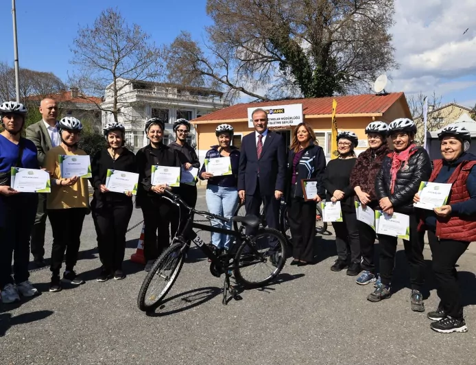 İSPARK’tan Ücretsiz Bisiklet Eğitimleri Başladı