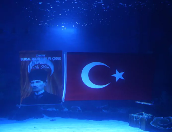 Eskişehir’de 23 Nisan Coşkusu Parklara ve Sahnelere Taştı