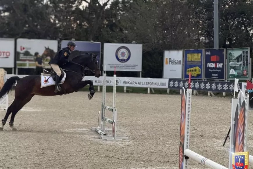 Polis Haftası Engel Atlama Müsabakalarında Jandarma Gücü JAKEM’den 2 Kupa, 4 Kurdele