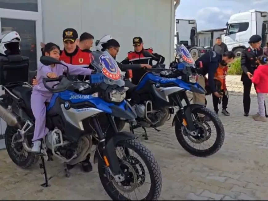 Hatay’da Jandarmadan Otizm Farkındalık Günü Etkinliği