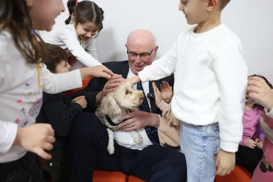 Minik Yüreklerden Anlamlı Mesaj: Sevgi Varsa Umut Var