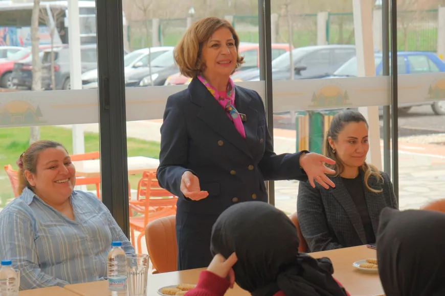 Mihalgazili Kadınlar Başkan Ünlüce ile Buluştu