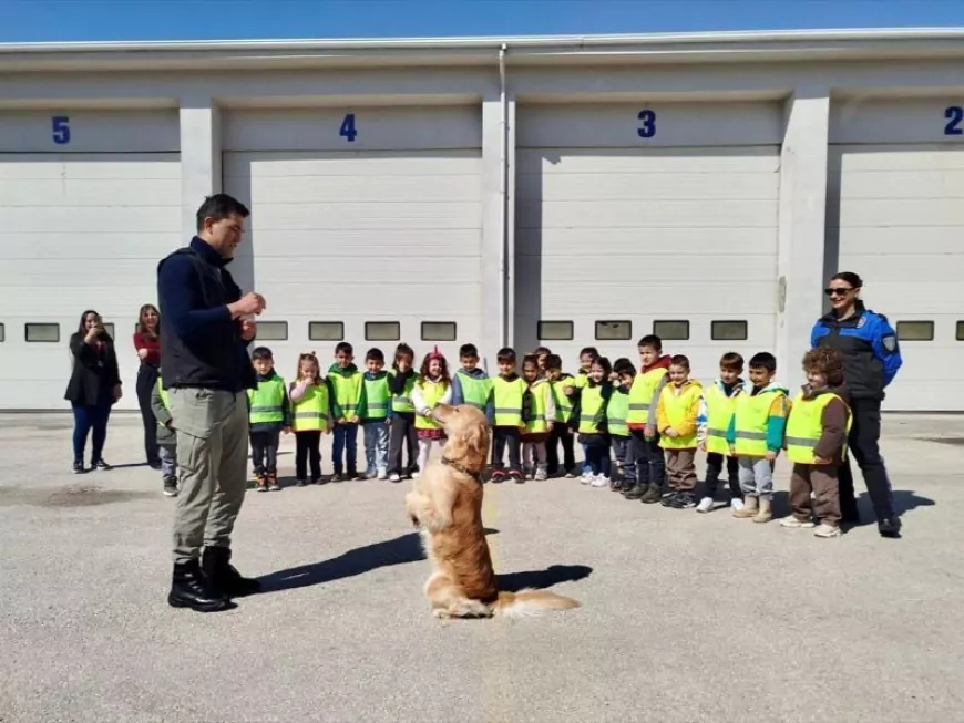 Eskişehir İl Emniyet Müdürlüğü’nden Polis Haftasında Öğrencilere Etkinlik