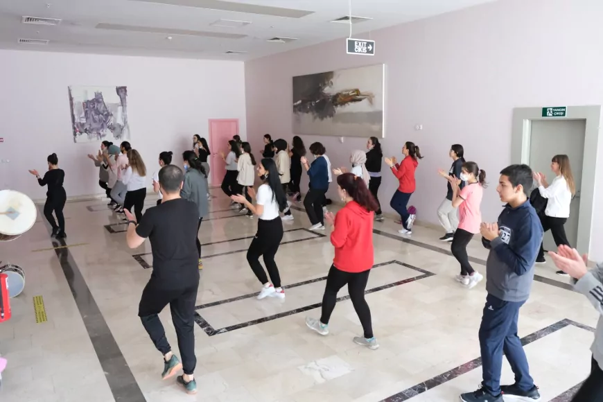 Eskişehir’de Halk Dansları Seçmeleri Başladı