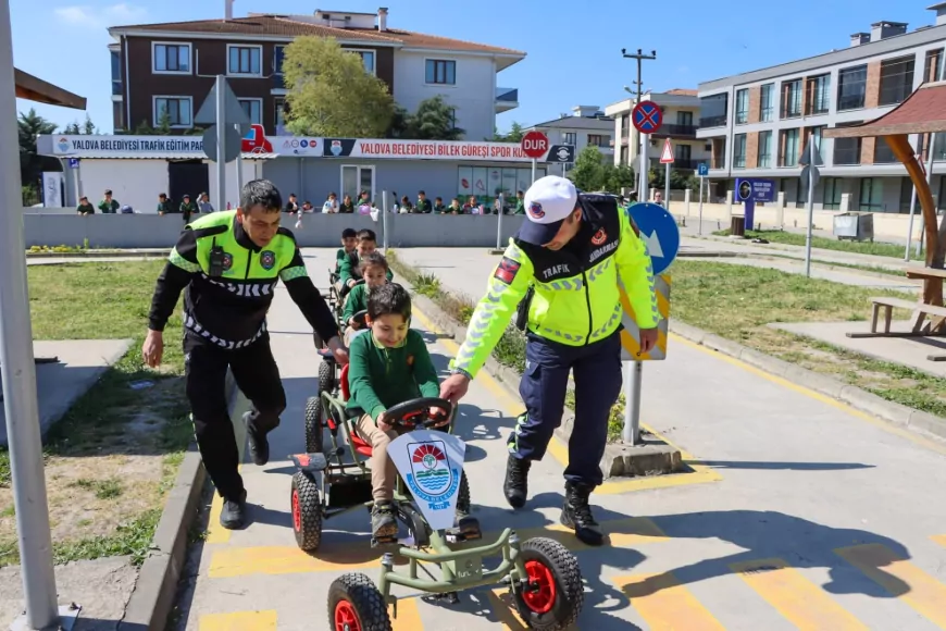 Yalova’da Miniklere Trafik Bilinci Eğitimi