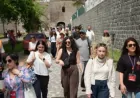 Sur’da kolektif hafıza yürüyüşü: “Barış için geçmişle yüzleşmek gerekiyor”