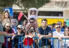 İzmir’de 19 Mayıs Coşkusu Cumhuriyet Meydanı’nı Türk Bayrakları ve Gençlik Gösterileriyle Doldurdu
