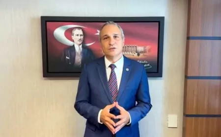 CHP CAO Milli Eğitim Politika Kurulu Başkanı Suat Özçağdaş okul güvenliği protokollerinin durumunu Meclis gündemine taşıdı