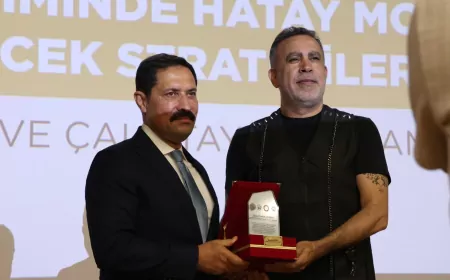 Hatay’da düzenlenen afet yönetimi çalıştayında “Hatay Modeli” ve gelecek stratejileri ele alındı