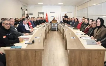 Düzce Valisi Mehmet Makas başkanlığında afet hazırlıkları ve orman yangını tedbirleri masaya yatırıldı