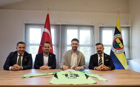 Fenerbahçe Spor Kulübü, Kaleci Tarık Çetin’in Sözleşmesini 2028-2029 Sezonu Sonuna Kadar Uzattı
