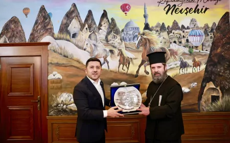 Fener Rum Patriği Bartholomeos Nevşehir Belediye Başkanı Rasim Arı’yı ziyaret etti