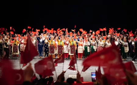 Tepebaşı Belediyesi Halk Dansları Topluluğu’ndan 19 Mayıs’a Özel Gösteri Büyük Beğeni Topladı