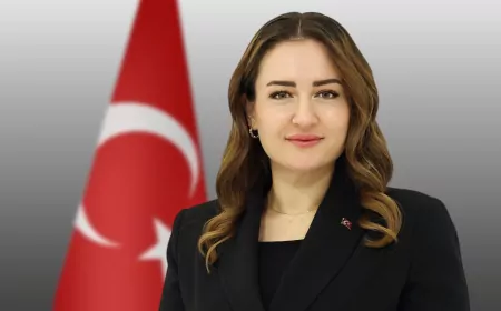 Antalya Büyükşehir Belediyesi Başkan Vekili Av. Büşra Özdemir: “19 Mayıs’ta Yakılan Bağımsızlık Meşalesi Yolumuzu Aydınlatmayı Sürdürüyor”