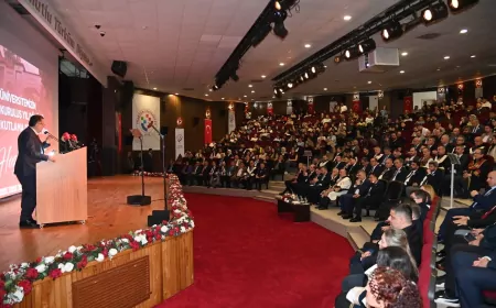 Trabzon Büyükşehir Belediye Başkanı Ahmet Metin Genç: “55 Bin Öğrencimizle Trabzon Bir Eğitim Şehri”