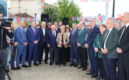 Trabzon Büyükşehir Belediye Başkanı Ahmet Metin Genç: “Ahmet Şener’in hatırasını ebediyen yaşatacağız”