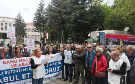 Eskişehir-Bilecik Tabip Odası Genel Sekreteri Nesrin Küçük: “Hastaneler Halkındır, Satılmalarına İzin Vermeyeceğiz”