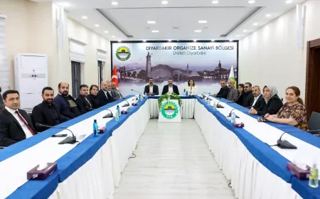 Diyarbakır Büyükşehir Belediyesi Eşbaşkanları Serra Bucak ve Doğan Hatun’dan OSB Yönetimine Tebrik Ziyareti