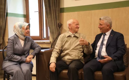 Darülaceze’de Kurban Bayramı ziyareti gerçekleştirildi, büyüklerle bayram sevinci paylaşıldı