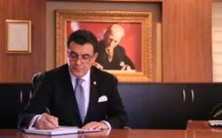 Ardahan Belediye Başkanı Faruk Demir: “Paylaşmanın ve kardeşliğin en üst seviyeye ulaştığı bir bayrama kavuşuyoruz”