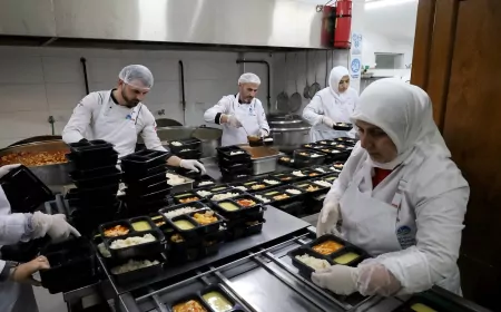 Sakarya Büyükşehir Belediyesi’nden Kurban Bayramı çağrısı: “Bayramın bereketini ihtiyaç sahiplerinin sofralarına taşıyoruz”