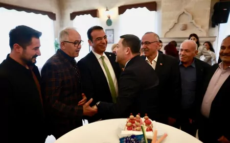Nevşehir Belediye Başkanı Rasim Arı Kurban Bayramı’nda vatandaşlarla bayramlaşma programlarında buluştu