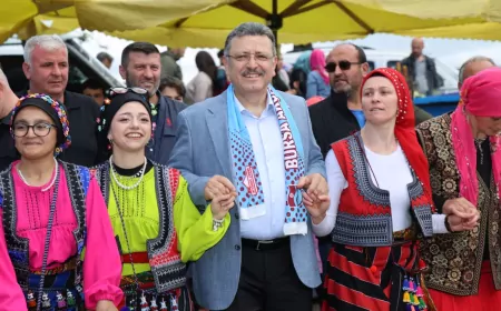 Trabzon Büyükşehir Belediye Başkanı Ahmet Metin Genç: “Kayabaşı ve Büyükoba’yı Beton Yol ile Birbirine Bağlayacağız”