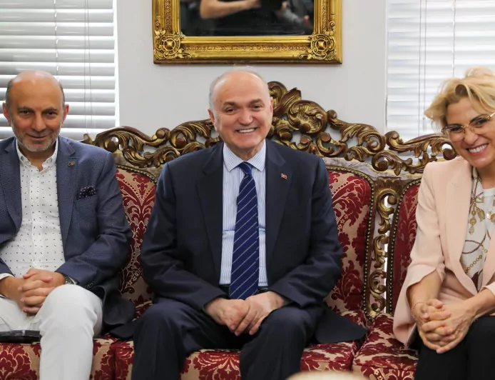 Düzce’de Dedeman yatırımı için imzalar atıldı, turizm ve konaklama hedefinde yeni dönem başladı