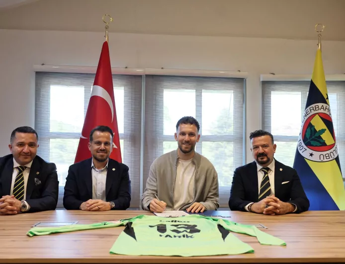 Fenerbahçe Spor Kulübü, Kaleci Tarık Çetin’in Sözleşmesini 2028-2029 Sezonu Sonuna Kadar Uzattı