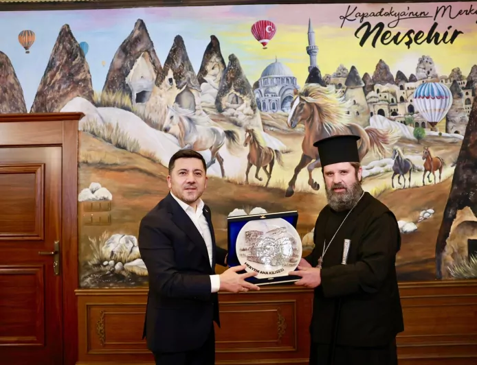 Fener Rum Patriği Bartholomeos Nevşehir Belediye Başkanı Rasim Arı’yı ziyaret etti