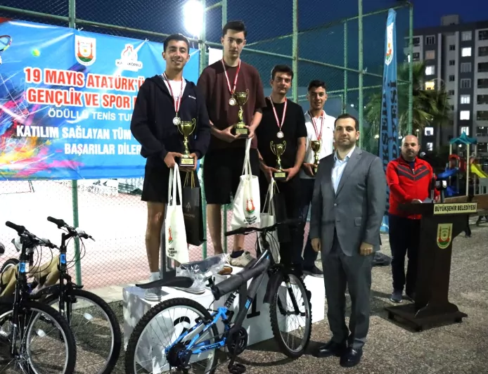 Karaköprü Belediye Başkanı Nihat Çiftçi: “Sporun gelişmesi için ortak çalışmalar yürütüyoruz”
