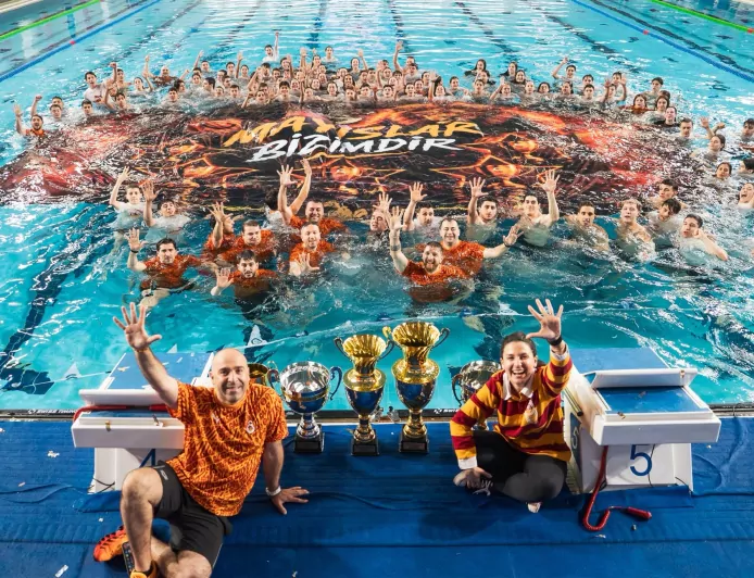 Galatasaray Orzax, İzmir’deki Türkiye Yüzme Şampiyonası’nda 5 Kategoride Zirveye Çıktı
