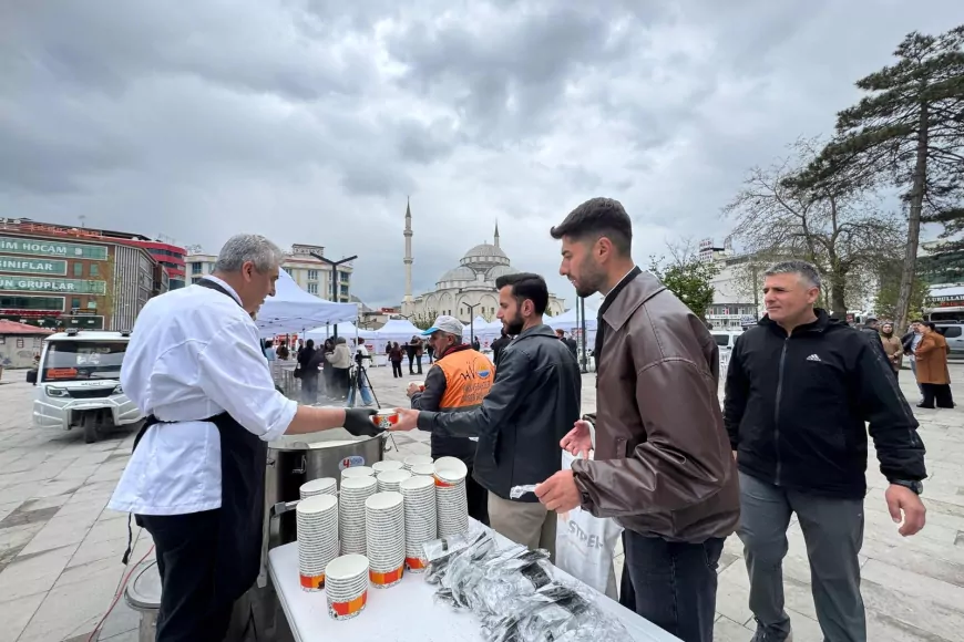 Van’da Türk Mutfağı Haftası Etkinliklerinde Yöresel Lezzetler Yoğun İlgi Gördü