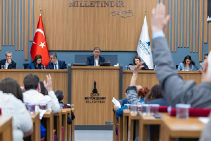 İzmir Büyükşehir Meclisi’nde Karşıyaka Stadı kararı oy birliğiyle kabul edildi
