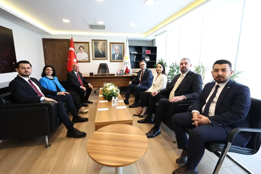 TBMM Grubu Heyeti CHP ile Meclis’te Bayramlaştı, Siyasi Parti Temasları Genel Merkez’de Sürdü