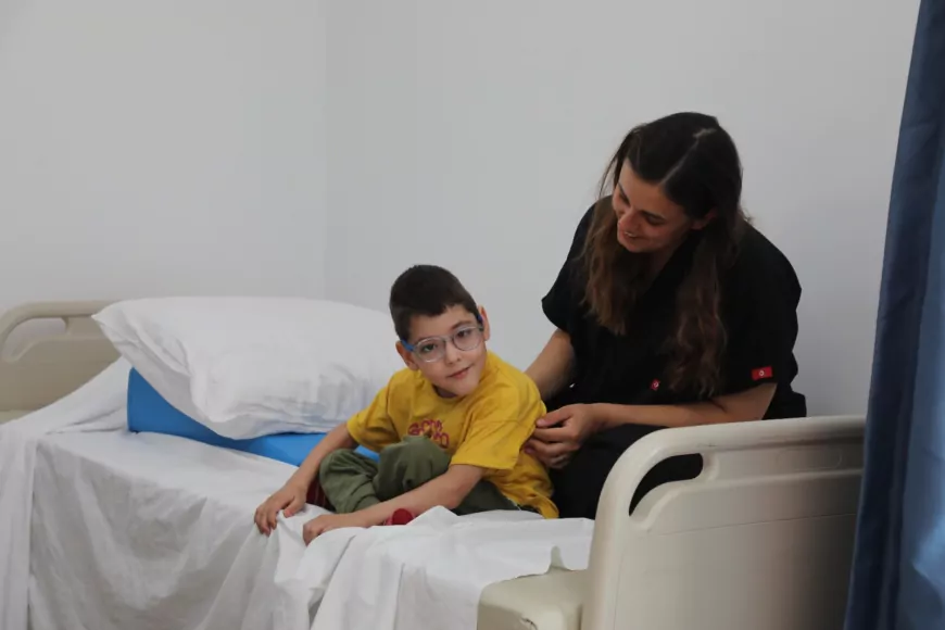 Minik Metehan, HBB’nin Fizik Tedavi Desteğiyle Ayağa Kalktı