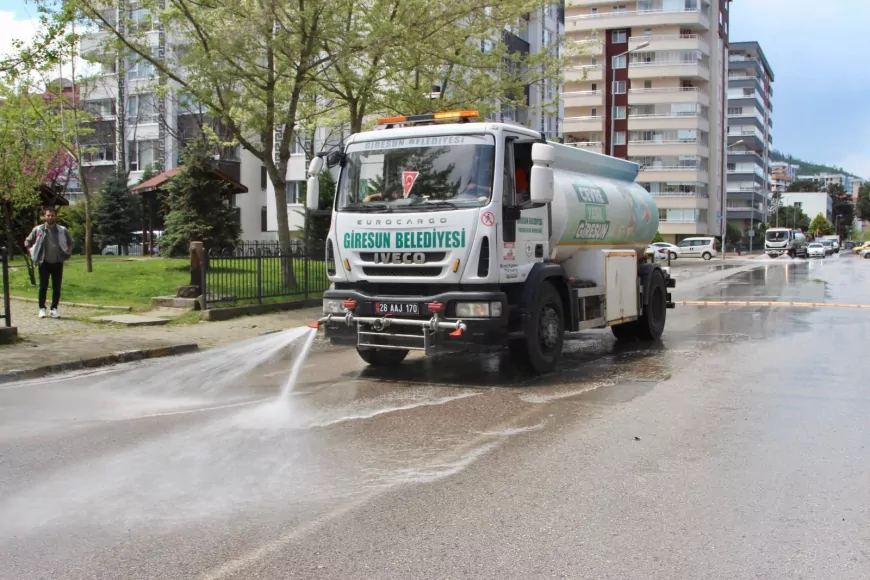 Güre Mahallesi’nde Cadde ve Sokaklar Yıkandı
