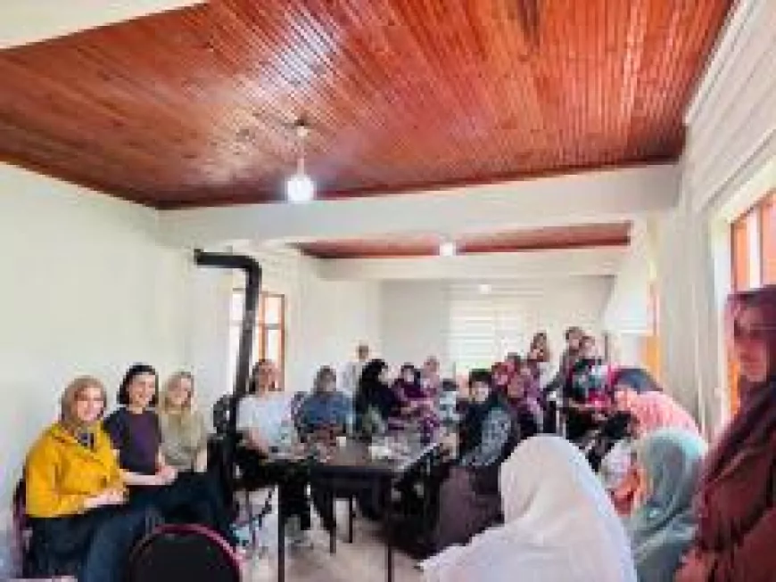 Büyükşehir Belediyesi Taraklı’da Kadınlarla Buluştu: “Aile Bağlarını Güçlendirmek Önceliğimiz”