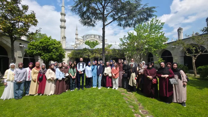 Kocaeli Büyükşehir Belediyesi’nin “Bir Kitap, Bir Şehir, Bir Yazar” projesi İstanbul’da kültürel hafıza yolculuğuna dönüştü