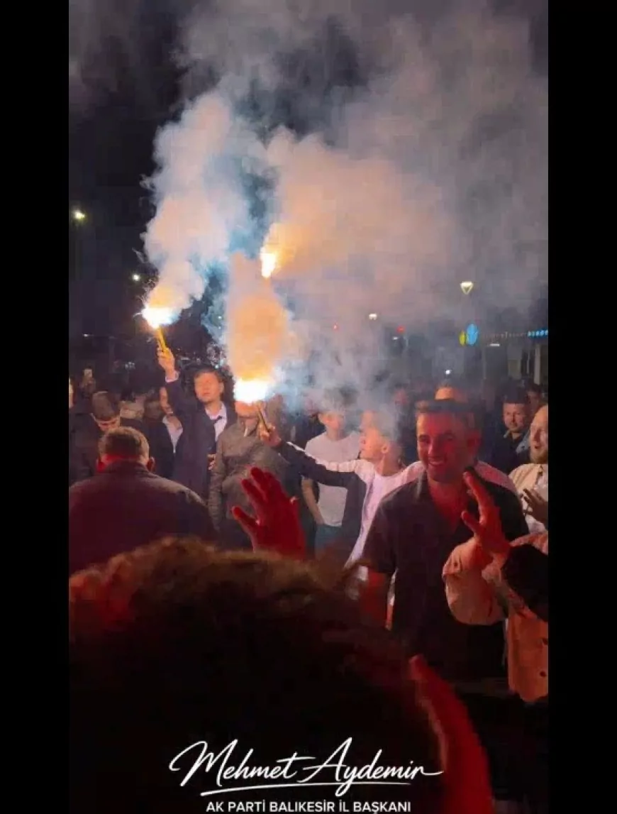 AK Parti Balıkesir İl Başkanı Mehmet Aydemir: “Balıkesir’in Aslanları Türkiye Yüzyılı İçin Kocaeli Yolunda”