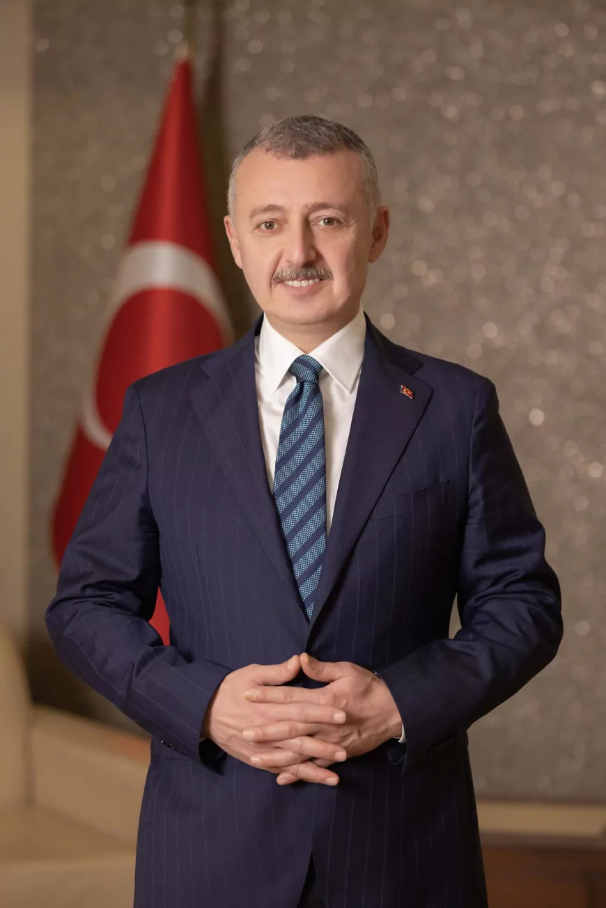 Kocaeli Büyükşehir Belediye Başkanı Tahir Büyükakın: “Bu milletin gençleri, insanlığın geleceğine yön verecektir”