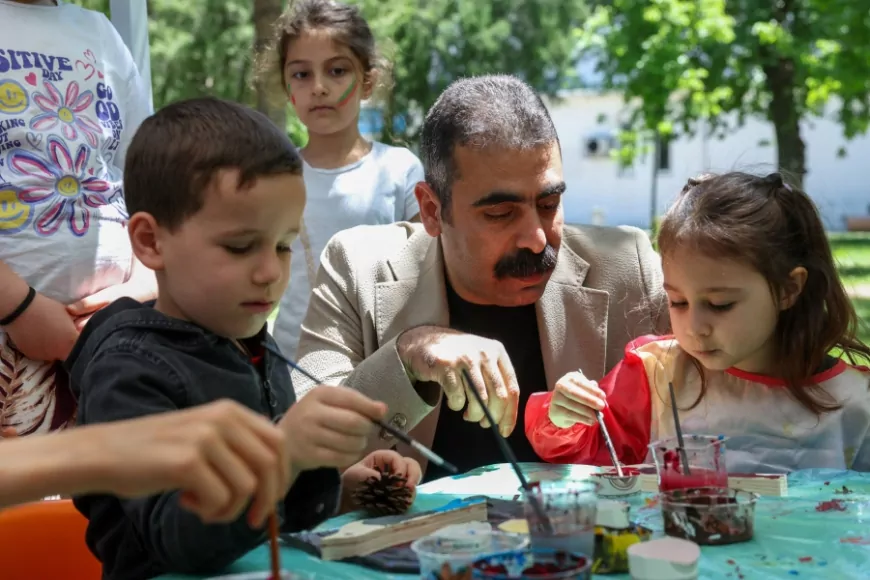 Diyarbakır Büyükşehir Belediyesi’nin Kürt Dil Bayramı Şenliğinde Çocuklar Spor ve Sanat Etkinliklerinde Buluştu