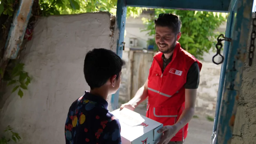 Dayanışma Seferberliğiyle İhtiyaç Sahibi Ailelere Destek Sürüyor