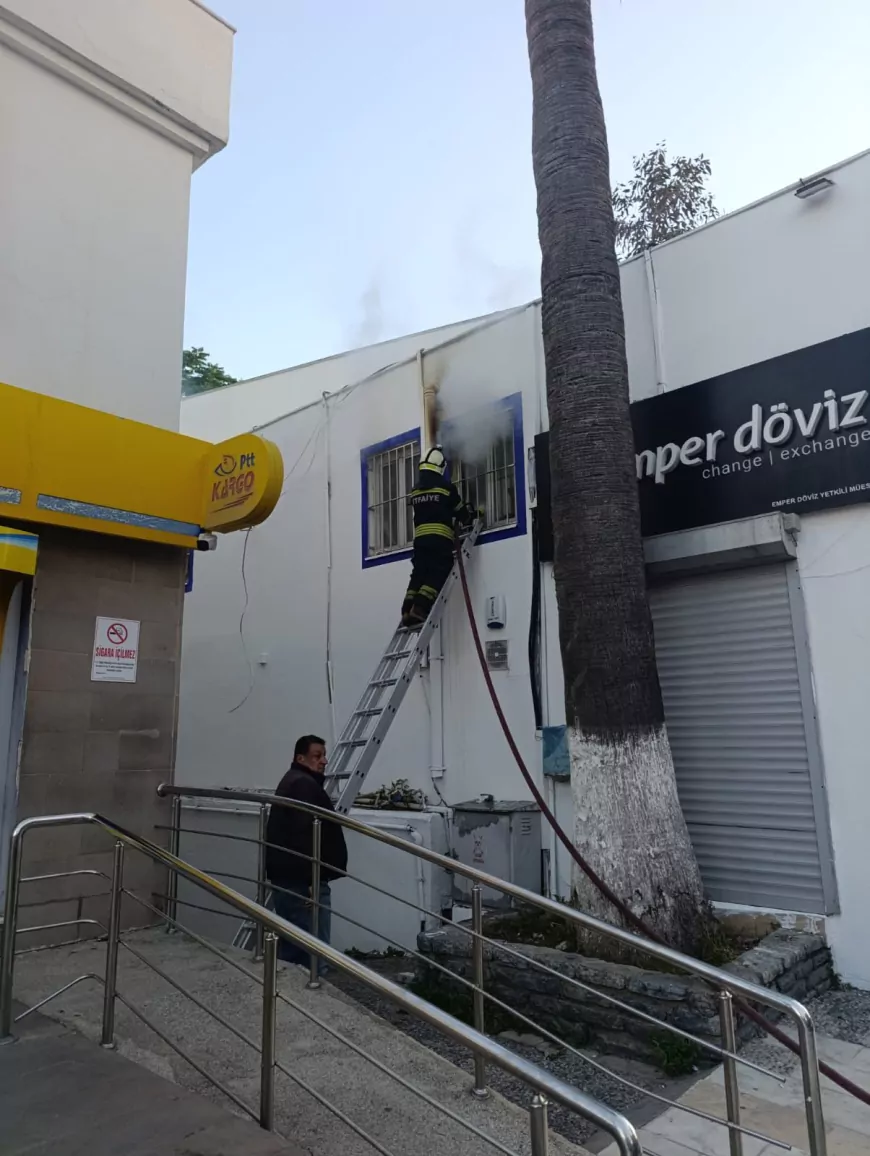 Muğla Bodrum’da Çarşı Mahallesi’ndeki İş Yeri Yangını İtfaiye Ekiplerinin Müdahalesiyle Söndürüldü
