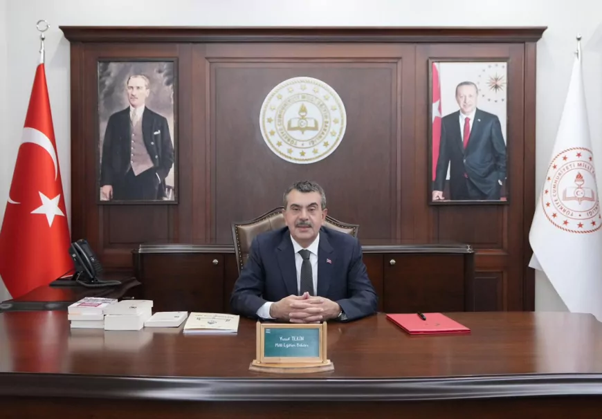Millî Eğitim Bakanı Yusuf Tekin: “19 Mayıs, Türkiye Cumhuriyeti’ne Uzanan Yolda Atılan İlk Adımdır”